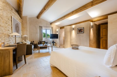 Luxury Villa Photo #30