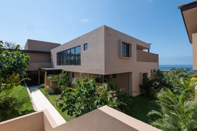 Luxury Villa Photo #30