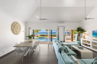 Luxury Villa Photo #47