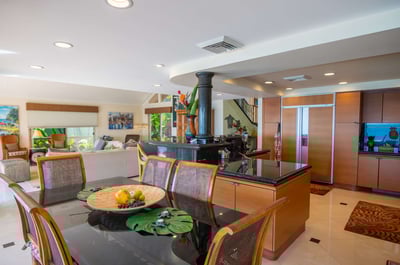 Luxury Villa Photo #10