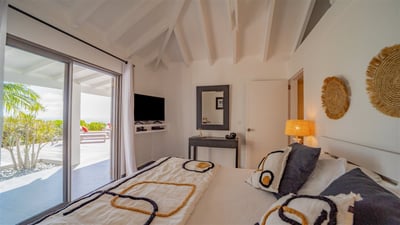 Luxury Villa Photo #57