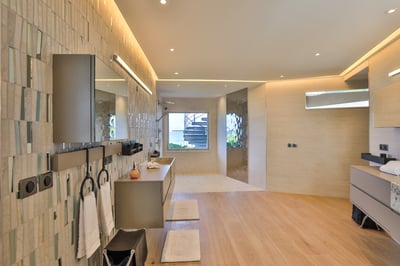 Luxury Villa Photo #22