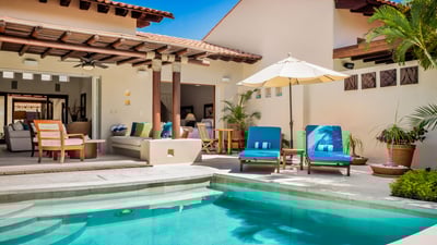Luxury Villa Photo #4