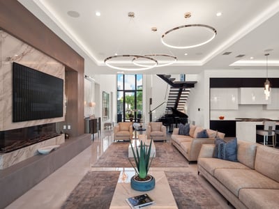 Luxury Villa Photo #29