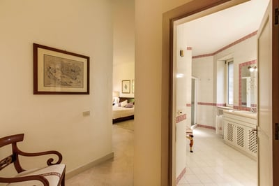 Luxury Villa Photo #42