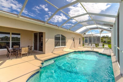 Luxury Villa Photo #4