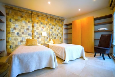 Luxury Villa Photo #34