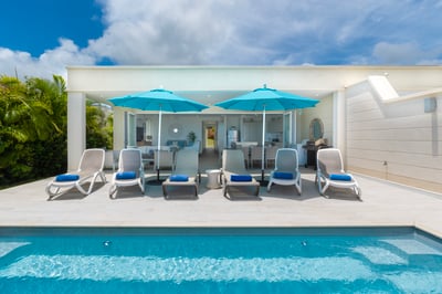 Luxury Villa Photo #4