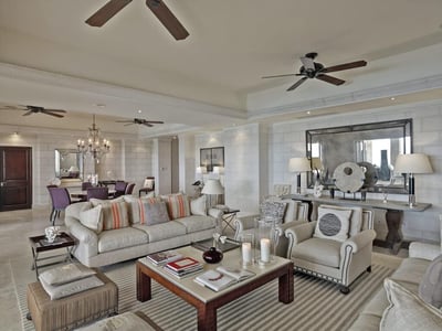 Luxury Villa Photo #6