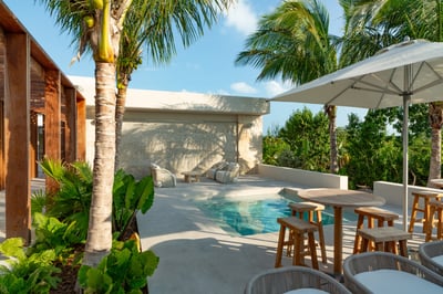Luxury Villa Photo #16