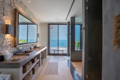 Luxury Villa Photo #45