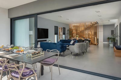 Luxury Villa Photo #12
