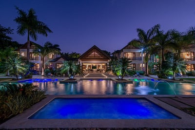 Luxury Villa Photo #11