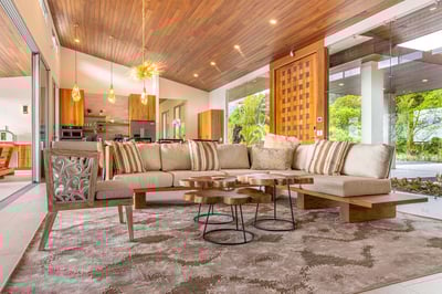 Luxury Villa Photo #34