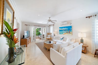 Luxury Villa Photo #9