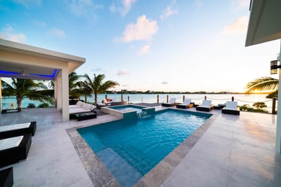 Luxury Villa Photo #22