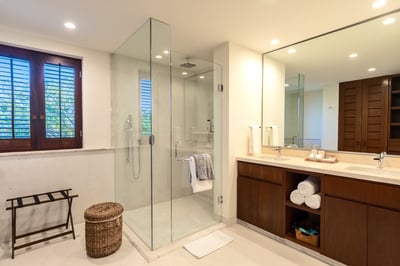 Luxury Villa Photo #35