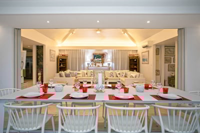 Luxury Villa Photo #13