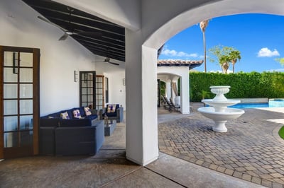 Luxury Villa Photo #9