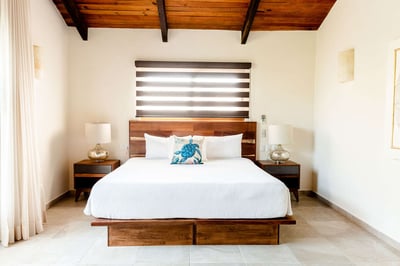Luxury Villa Photo #28
