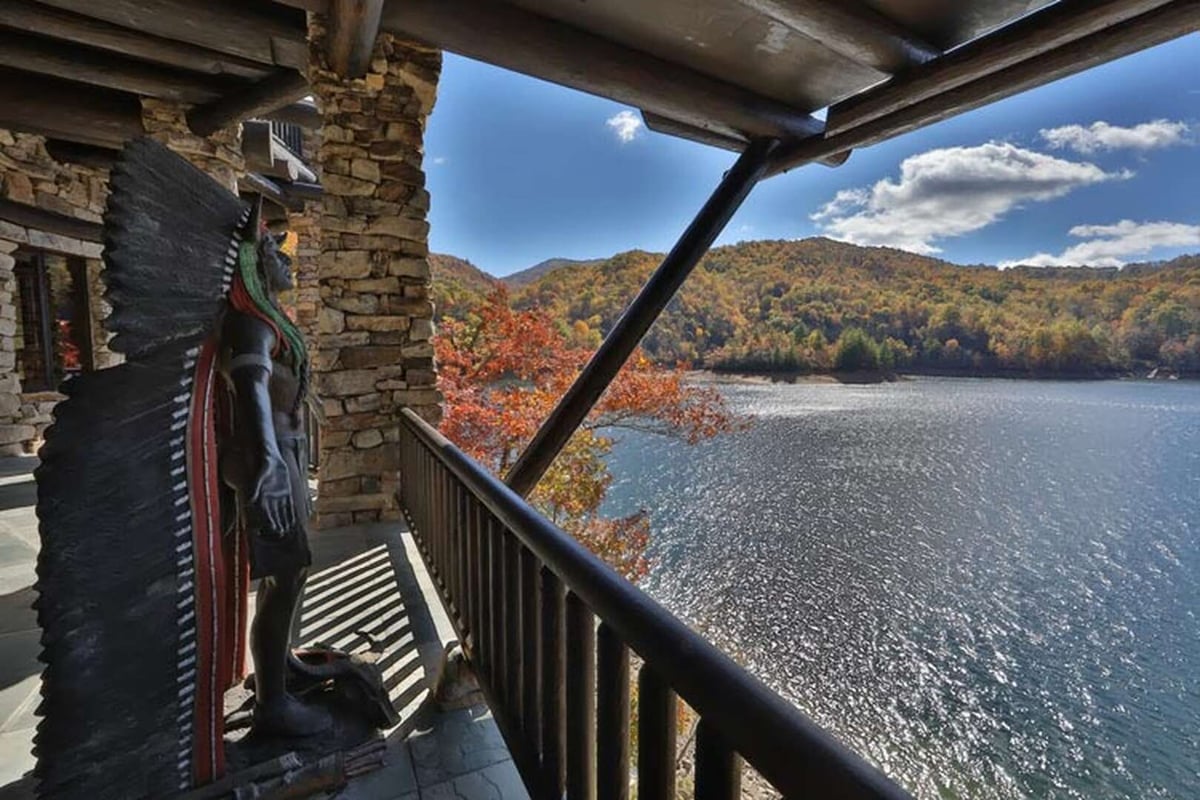 Forge Lake Lodge lodge rental - 7