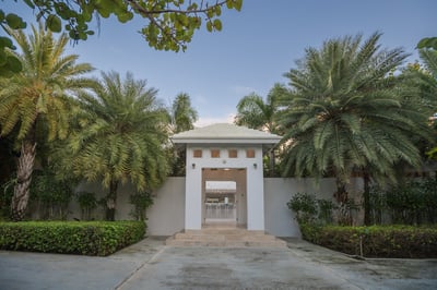 Luxury Villa Photo #28