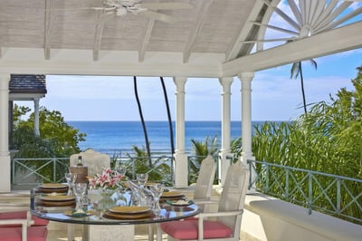 Luxury Villa Photo #3