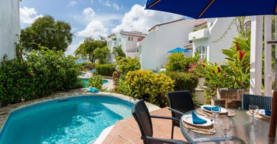 Luxury Villa Photo #3
