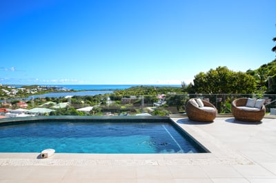 Luxury Villa Photo #3