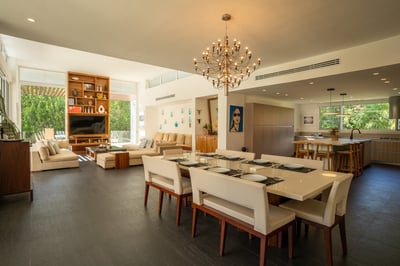 Luxury Villa Photo #22