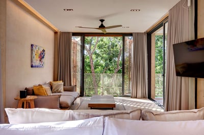 Luxury Villa Photo #26