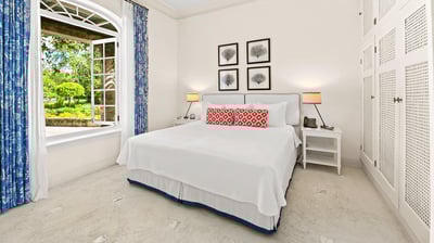 Luxury Villa Photo #39