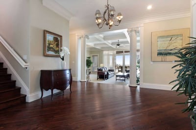 Luxury Villa Photo #12