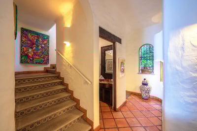 Luxury Villa Photo #17