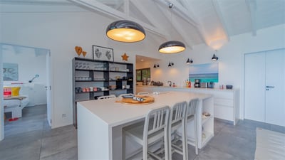 Luxury Villa Photo #28