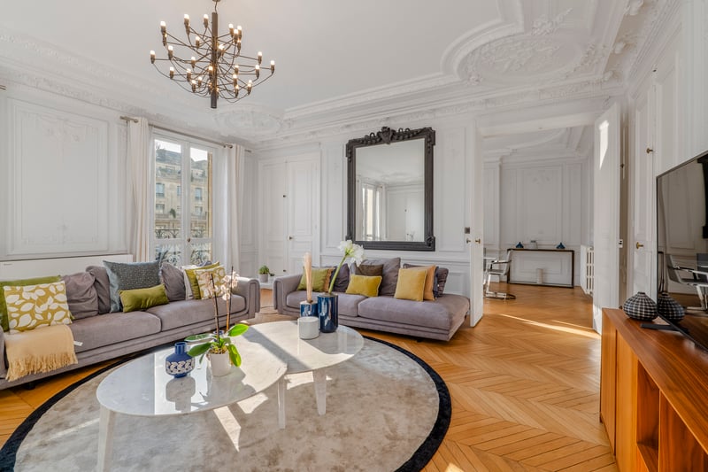 The Parisian Beauty