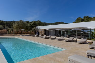 Luxury Villa Photo #2