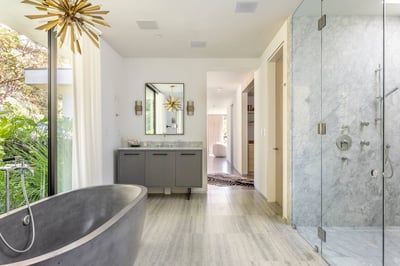 Luxury Villa Photo #19