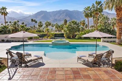 Luxury Villa Photo #4