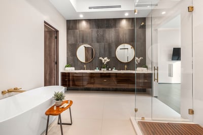 Luxury Villa Photo #25
