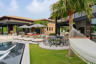 Luxury Villa Photo #24