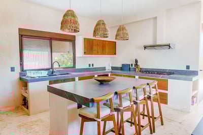 Luxury Villa Photo #17