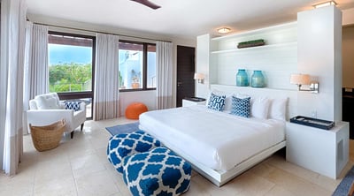 Luxury Villa Photo #18