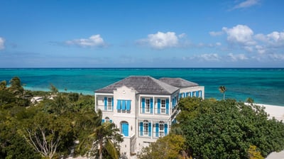 Luxury Villa Photo #11