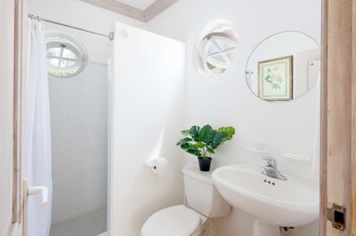 Luxury Villa Photo #17