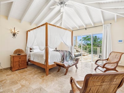 Luxury Villa Photo #36