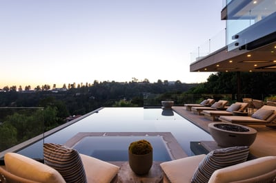 Luxury Villa Photo #6
