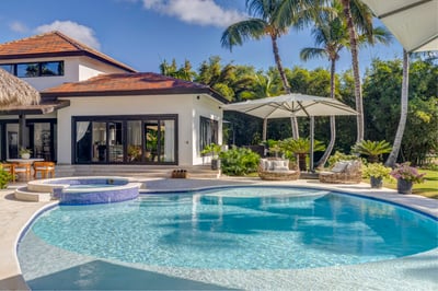 Luxury Villa Photo #11