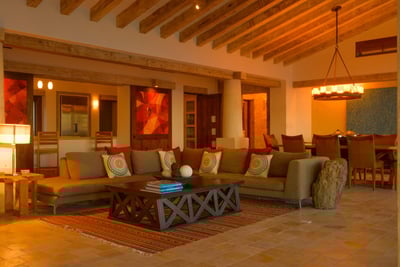 Luxury Villa Photo #31