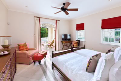 Luxury Villa Photo #11